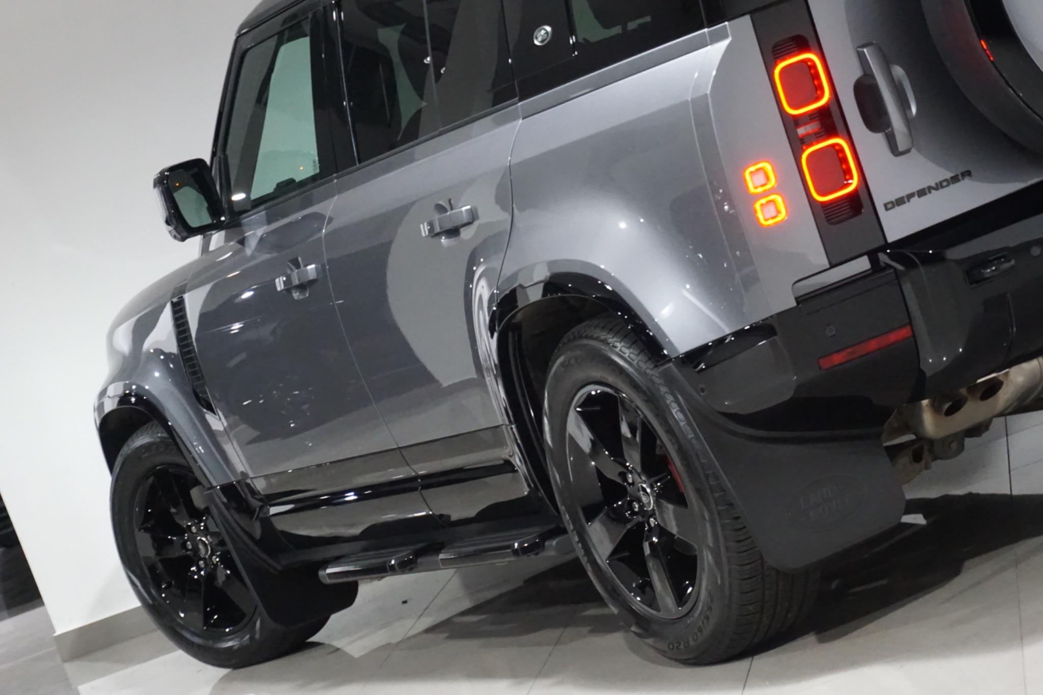 Land Rover Defender 110 3.0 D250 MHEV X-Dynamic HSE Auto 4WD Euro 6 (s/s) 5dr